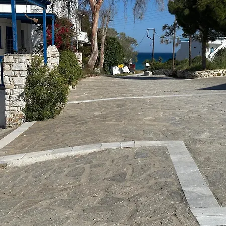 Family House 2 Near * Логарас