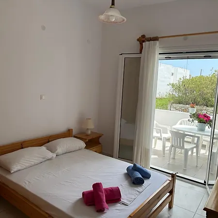 Family House 2 Near Логарас