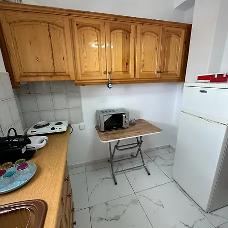 Family House 2 Near Логарас