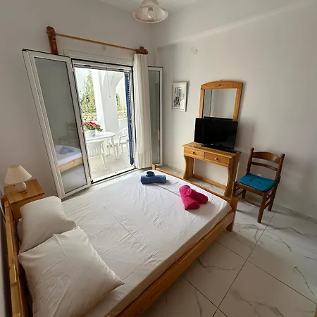 Апартаменты Family House 2 Near Логарас