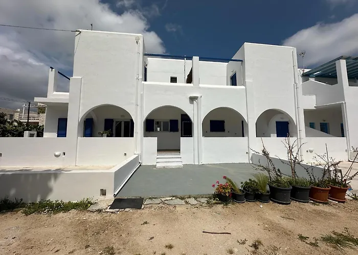 Family House 2 Near *